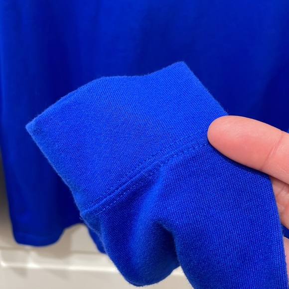 Abercrombie blue Long sleeve tee Like new - Picture 4 of 6